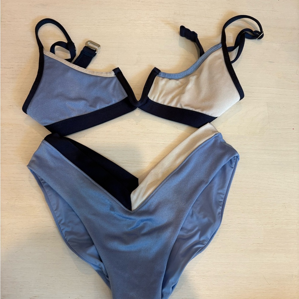 Elegant Two-Tone Bikini Set